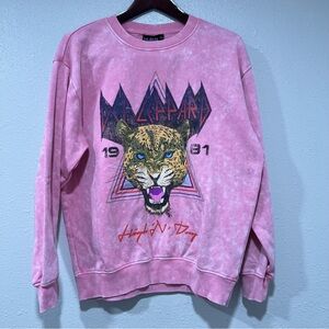 Pink Def Leppard Band Sweatshirt by Source Unknown Women’s Size Large Pink Wash
